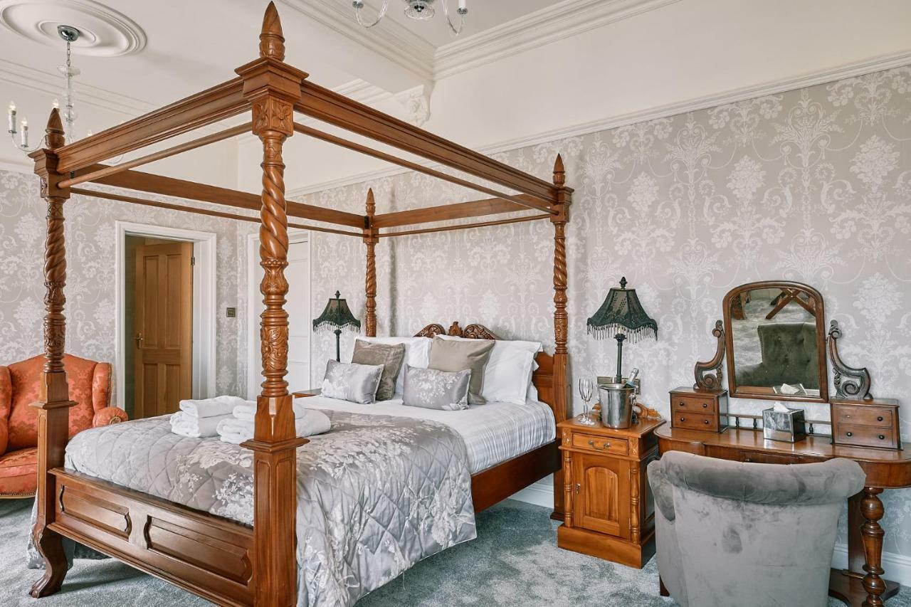The Queens Hotel Літам-Сент-Еннс Екстер'єр фото